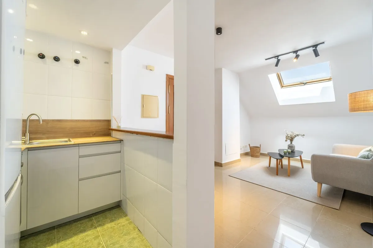 5b883001-6a4c-4d7b-bb61-3e0cfa10ba19