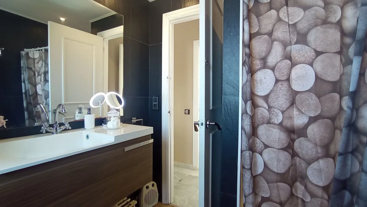 b21a0bb1-8dd1-4e2a-90e0-eaa9f1ac21fe