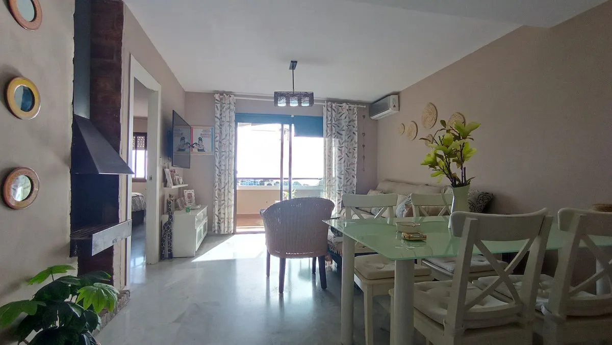 b41b7b7b-1115-43f8-a838-fc6bb0189e74