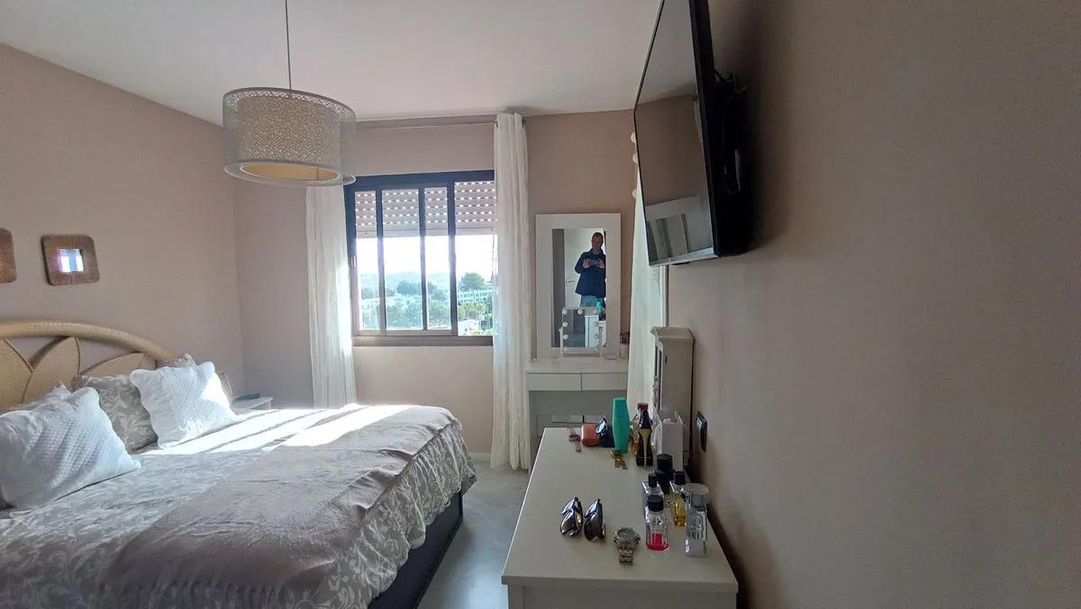 bf2cd1b7-e579-4b77-b880-6f2cc7943a03