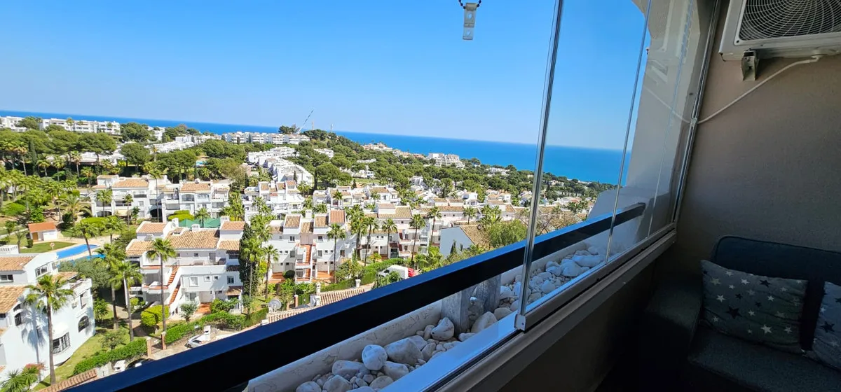 c392fdfa-a906-41cb-8b3c-c17fcf30ffe1