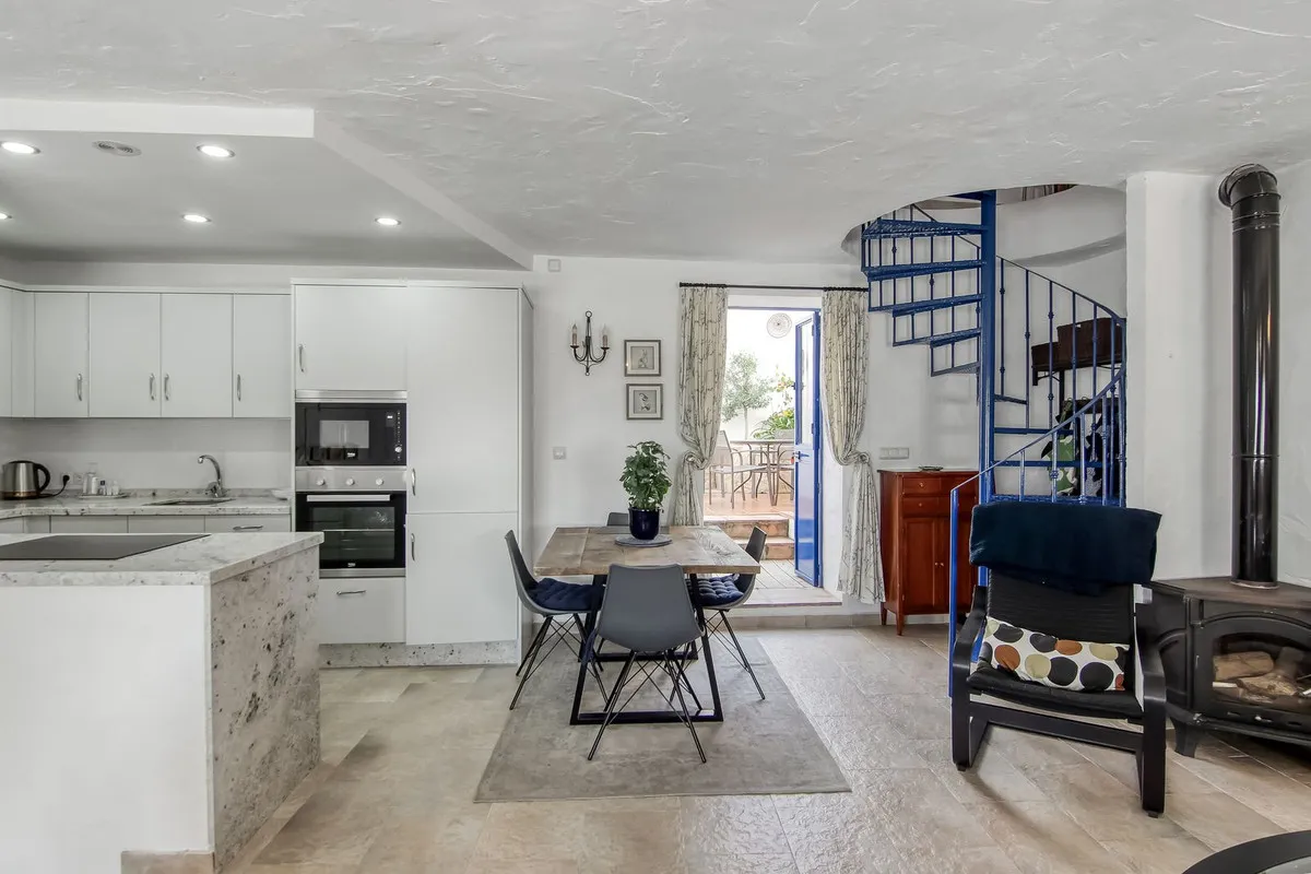 575f500b-c8d5-4b5e-9259-162f76ec1288