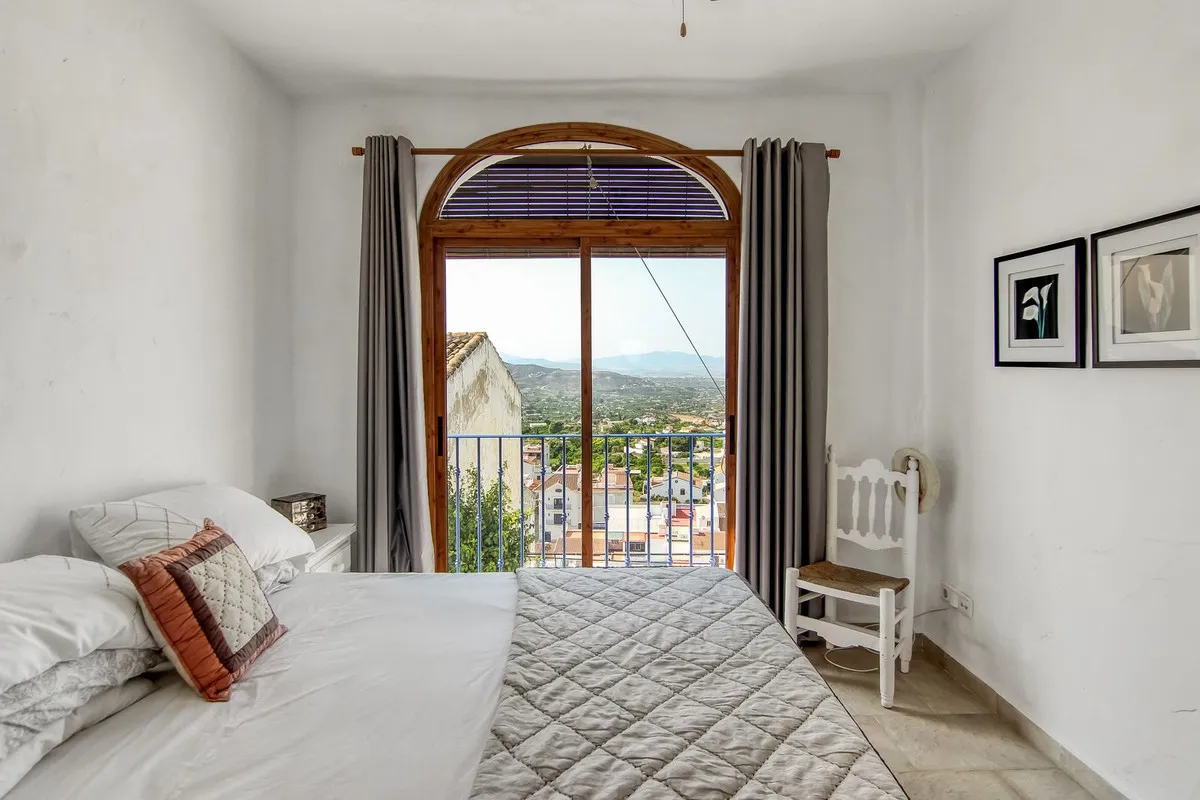 65111535-3570-44ac-acc3-6da999da6c9b