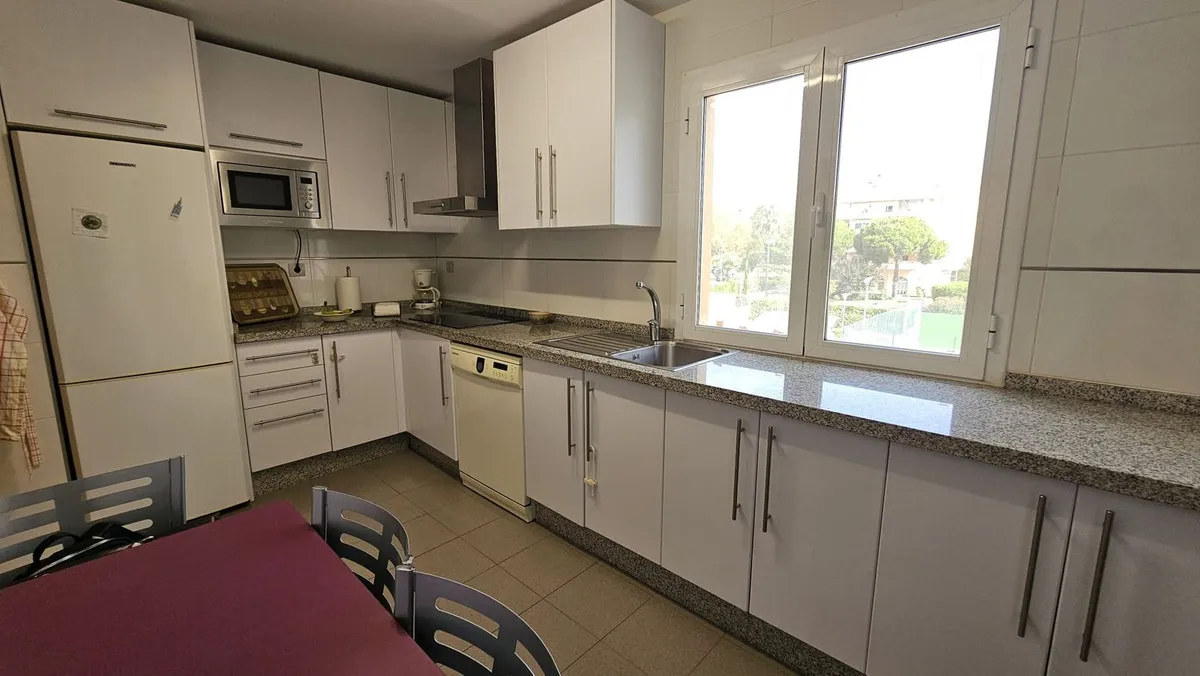 03759bc1-f63f-4fd9-8713-165b69916d4d