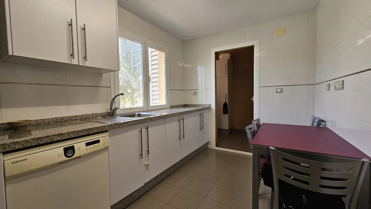 69e5e6d0-129d-45d7-9fa9-4d856919cb1c