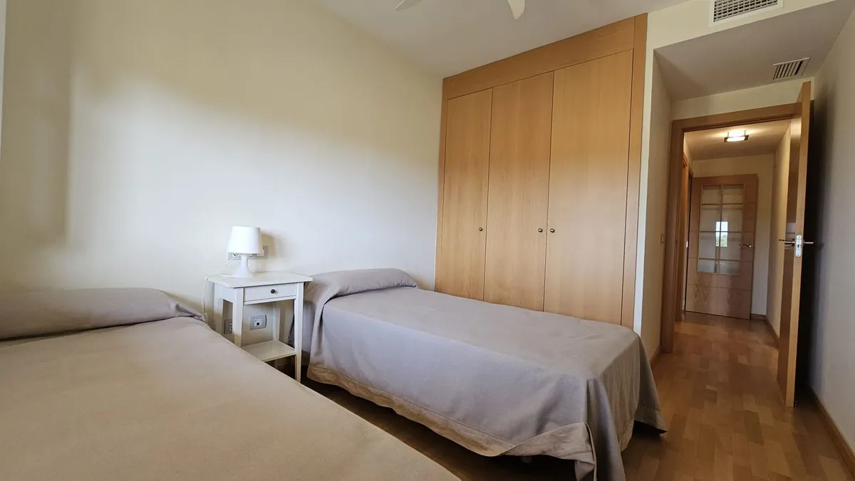 f985d72c-02b5-4034-aaec-b9dd2f676b7c