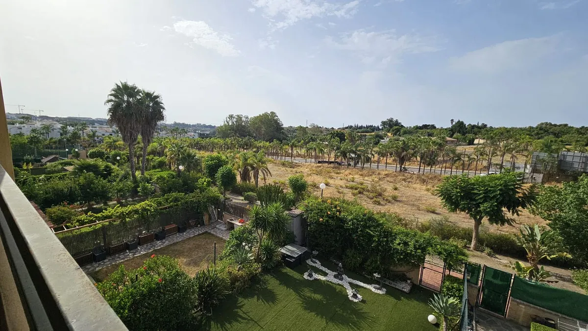 fa836f6d-4efe-49fa-b935-350bbb99f5f5