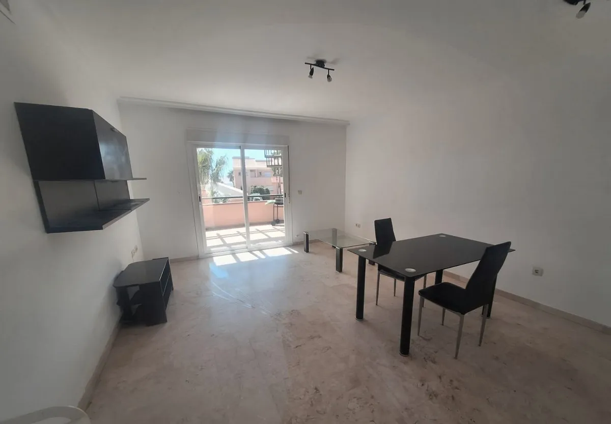 3e673f82-6bec-49ff-81df-eebbfbf9d689