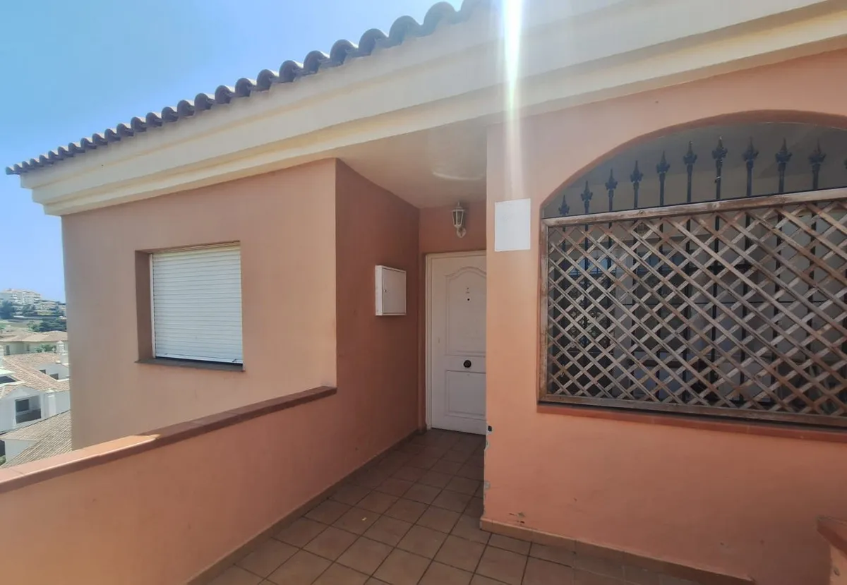 637ef0f4-7bb8-4631-b8a3-89d67801643b