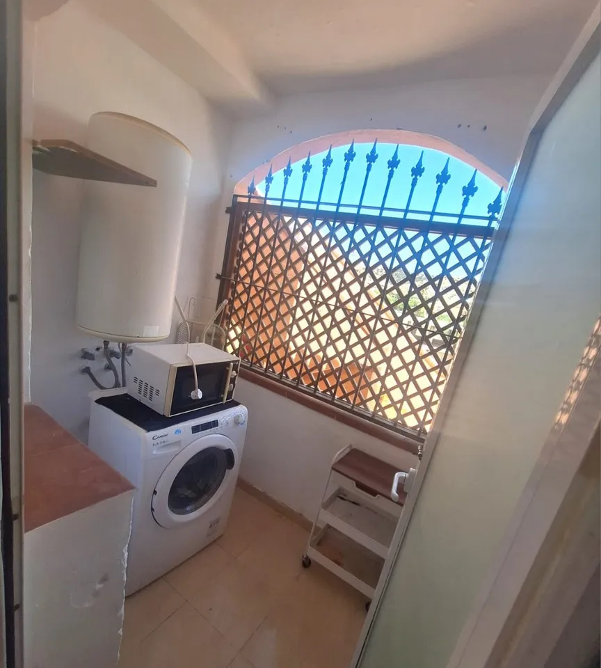 f285b9b6-032a-43f7-8aa8-05b81de3f1c5