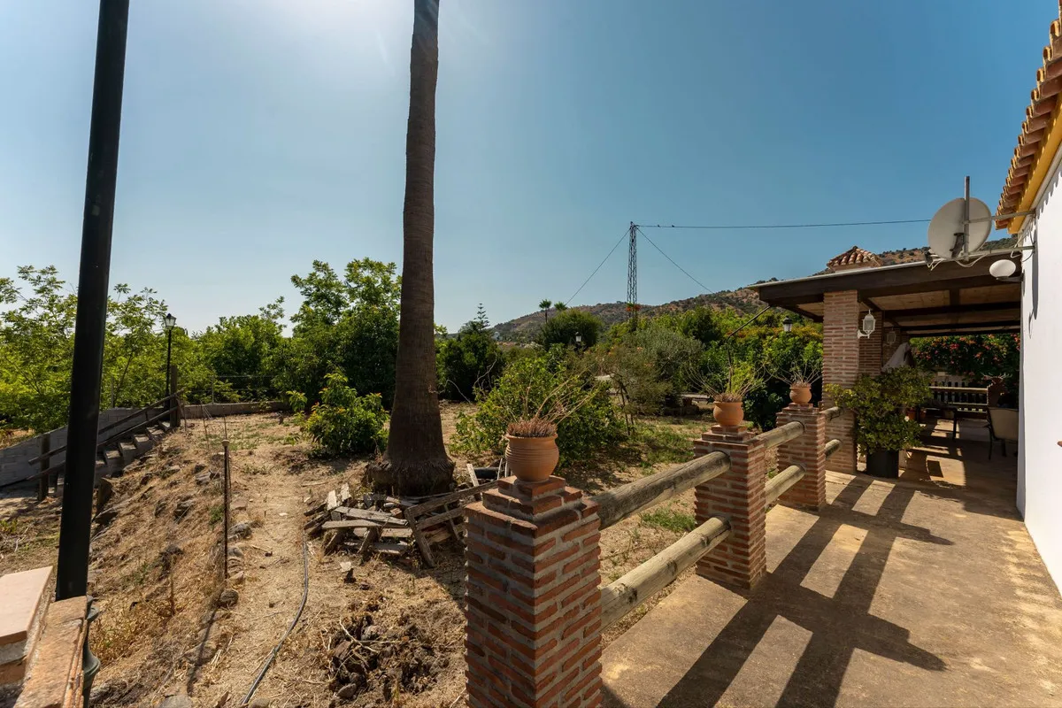 321ab40a-1ae9-48c1-9649-c94e22aca9f9