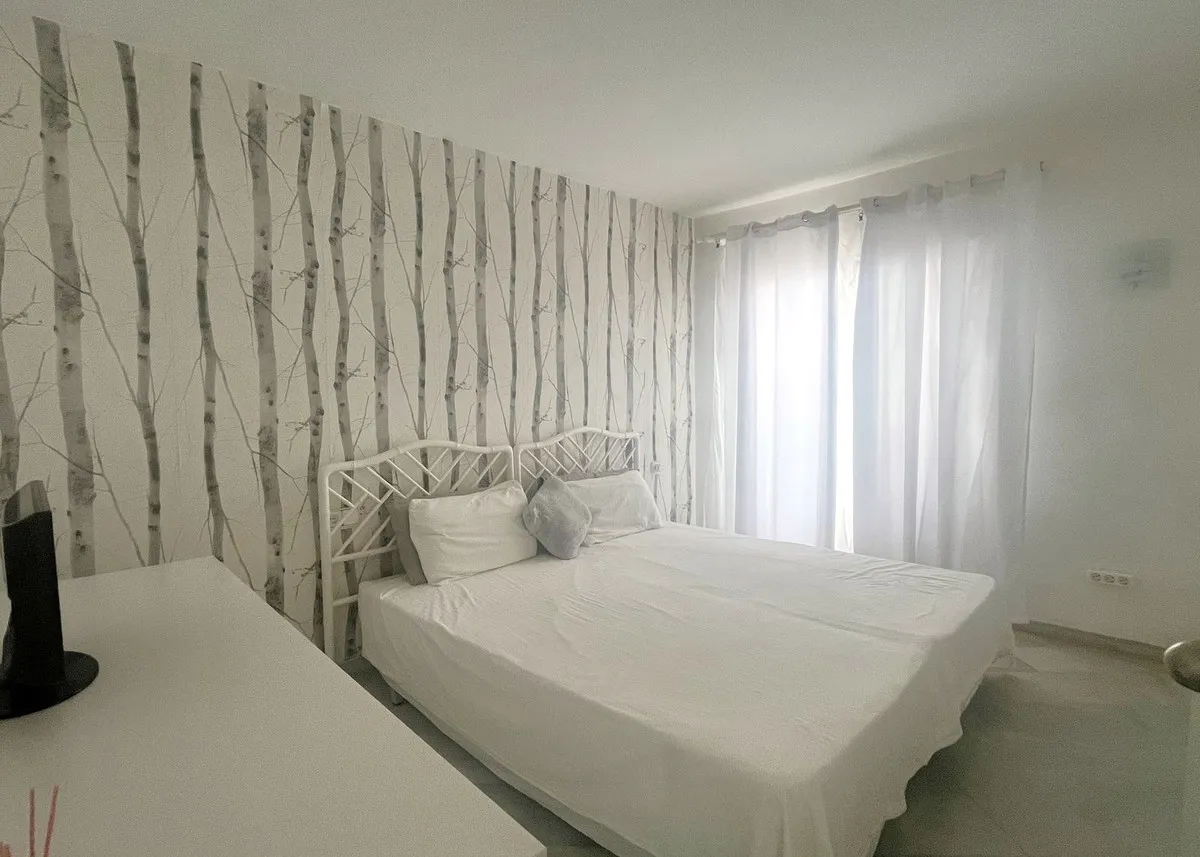 a7dc8272-73ea-4e2e-96b1-ce071297408d