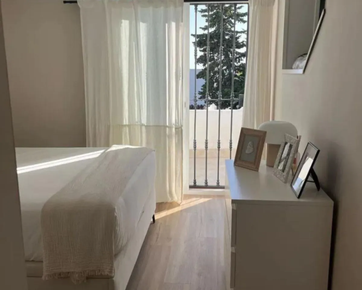 80cfb6fc-0d08-4ff8-ace2-bb4de5a52f9d