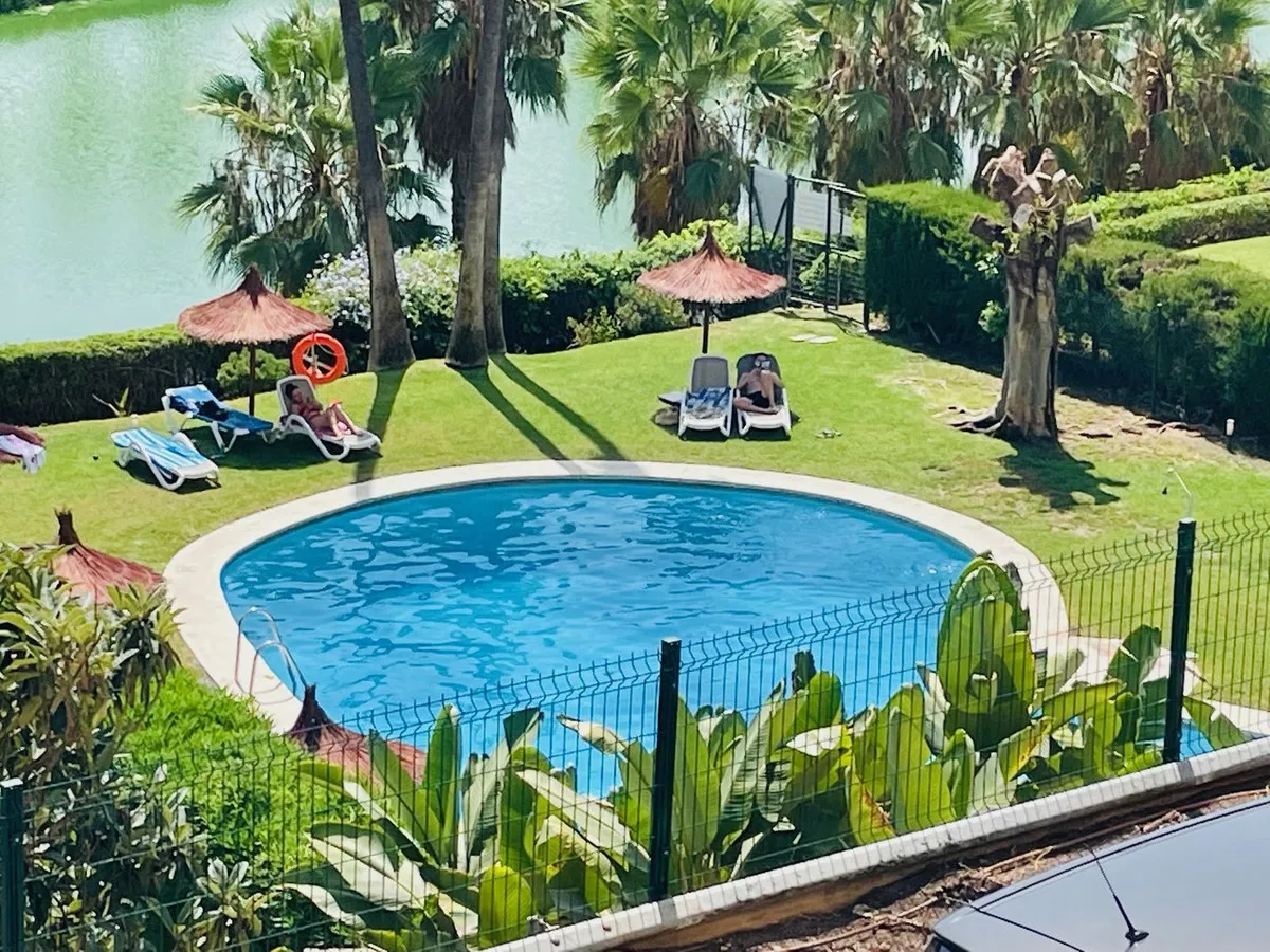 47f31831-391b-434a-8a50-4a84e27190ed