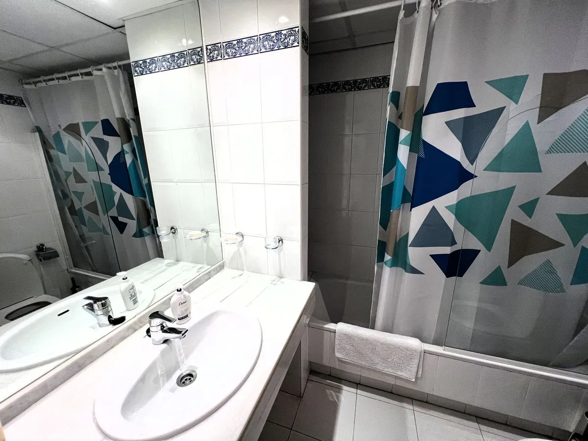 4653ea32-158f-48b3-8a69-40842e0daed5