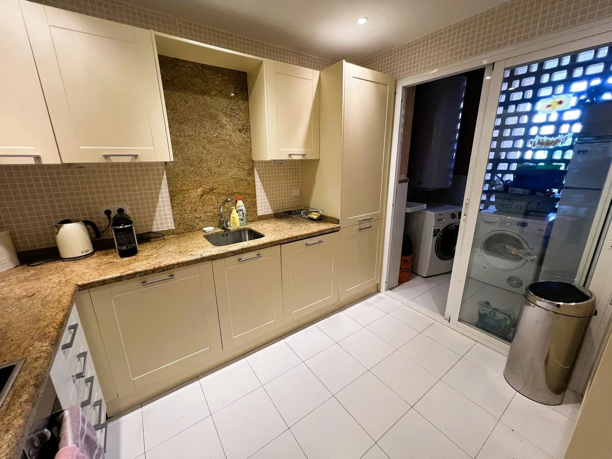 e5af8433-169a-4474-a462-fe583dace242