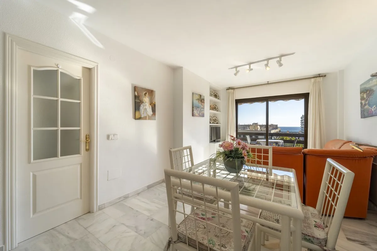 32f8b3dc-fa9e-4035-ad33-2d47f6de3437