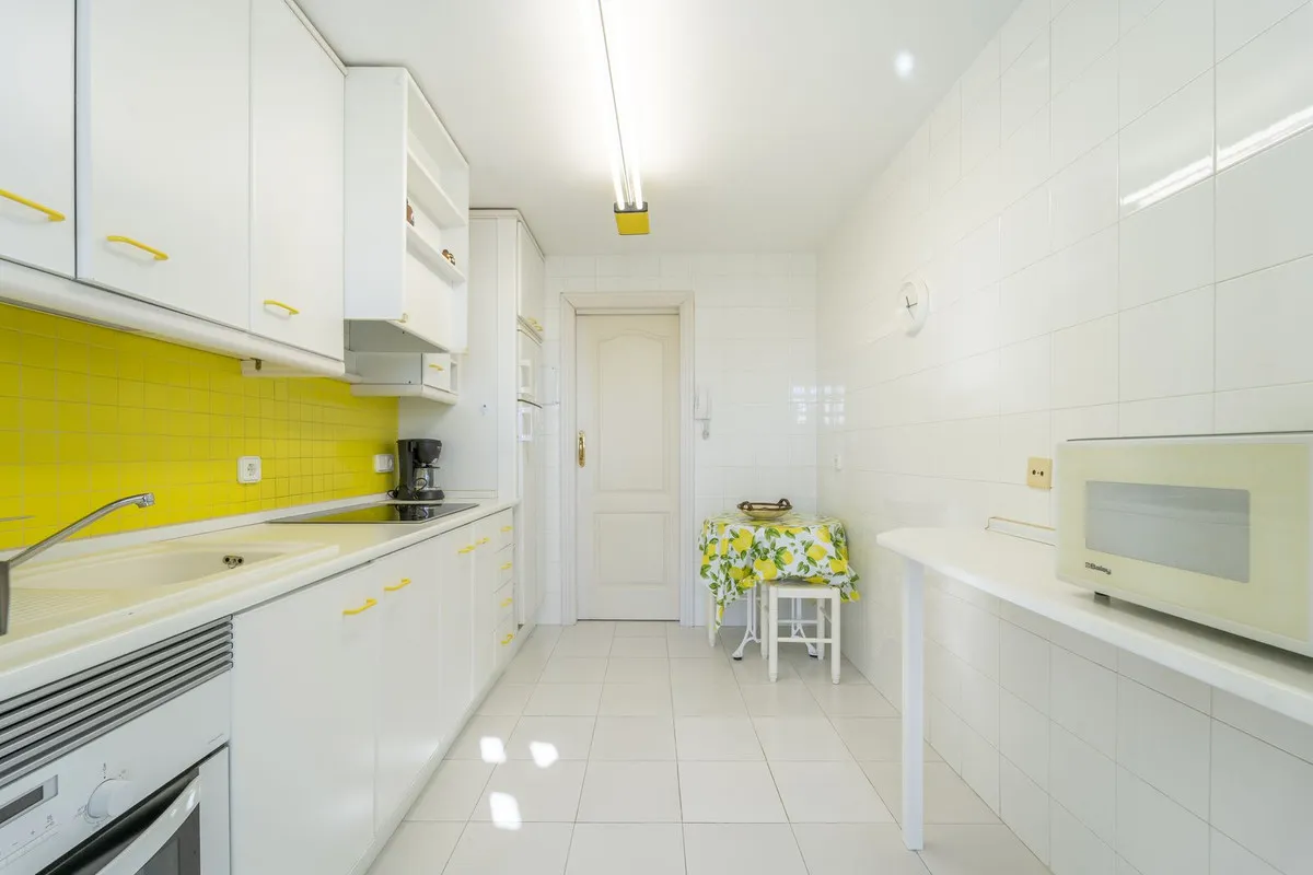 6539abdc-95c8-4326-9d3e-7bba44017893