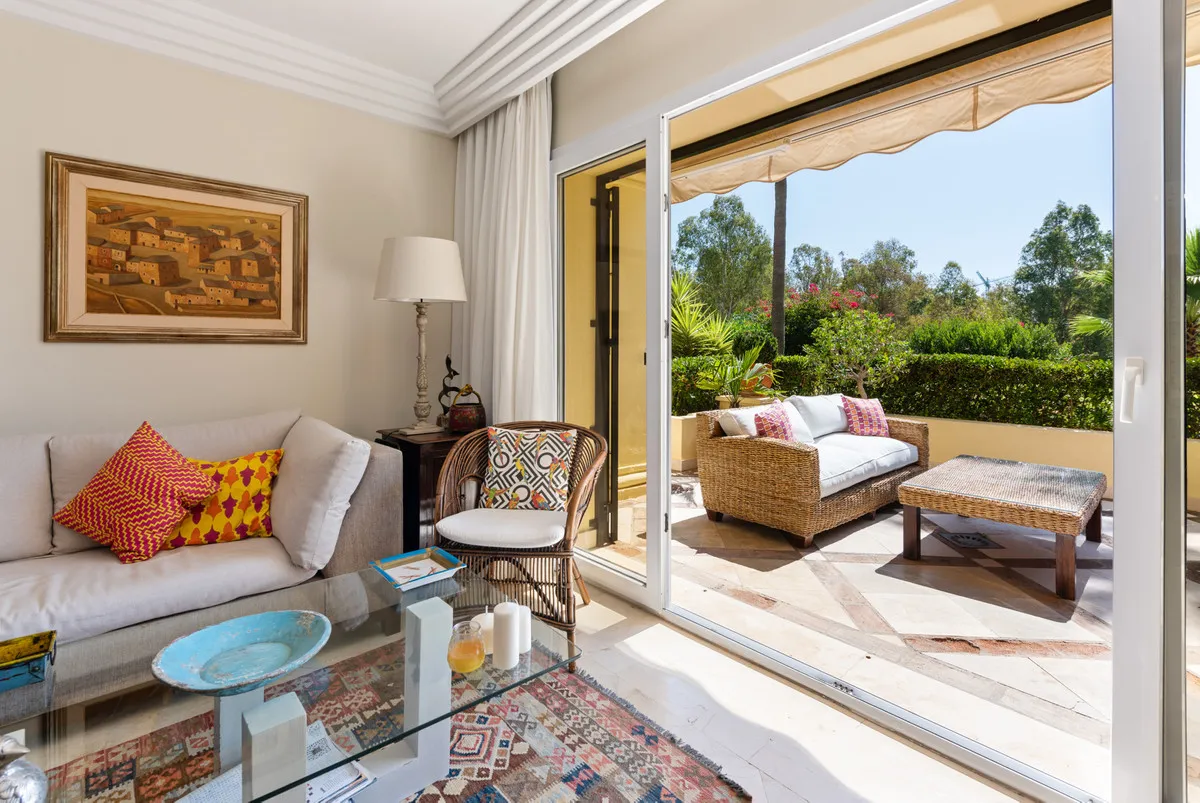 3b270fc8-bc97-4142-ab43-b193031c2d4e