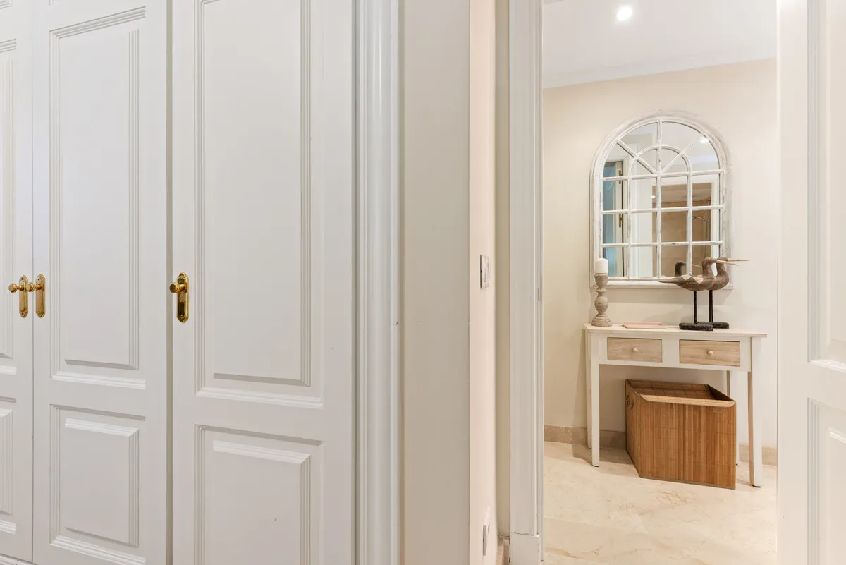 9738b487-cd84-4b45-a503-3f75ed944097