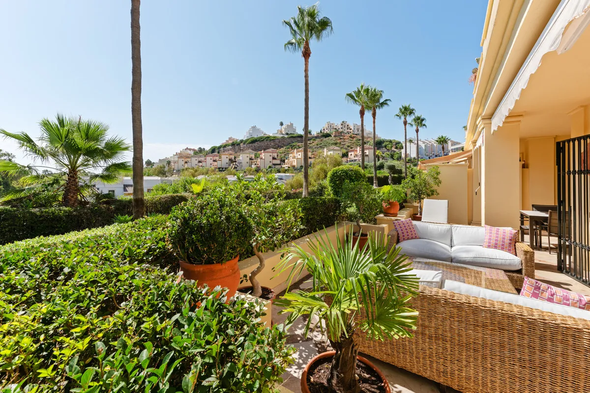 a3b7f5e6-3933-4a32-b3b2-d3017c84f05f