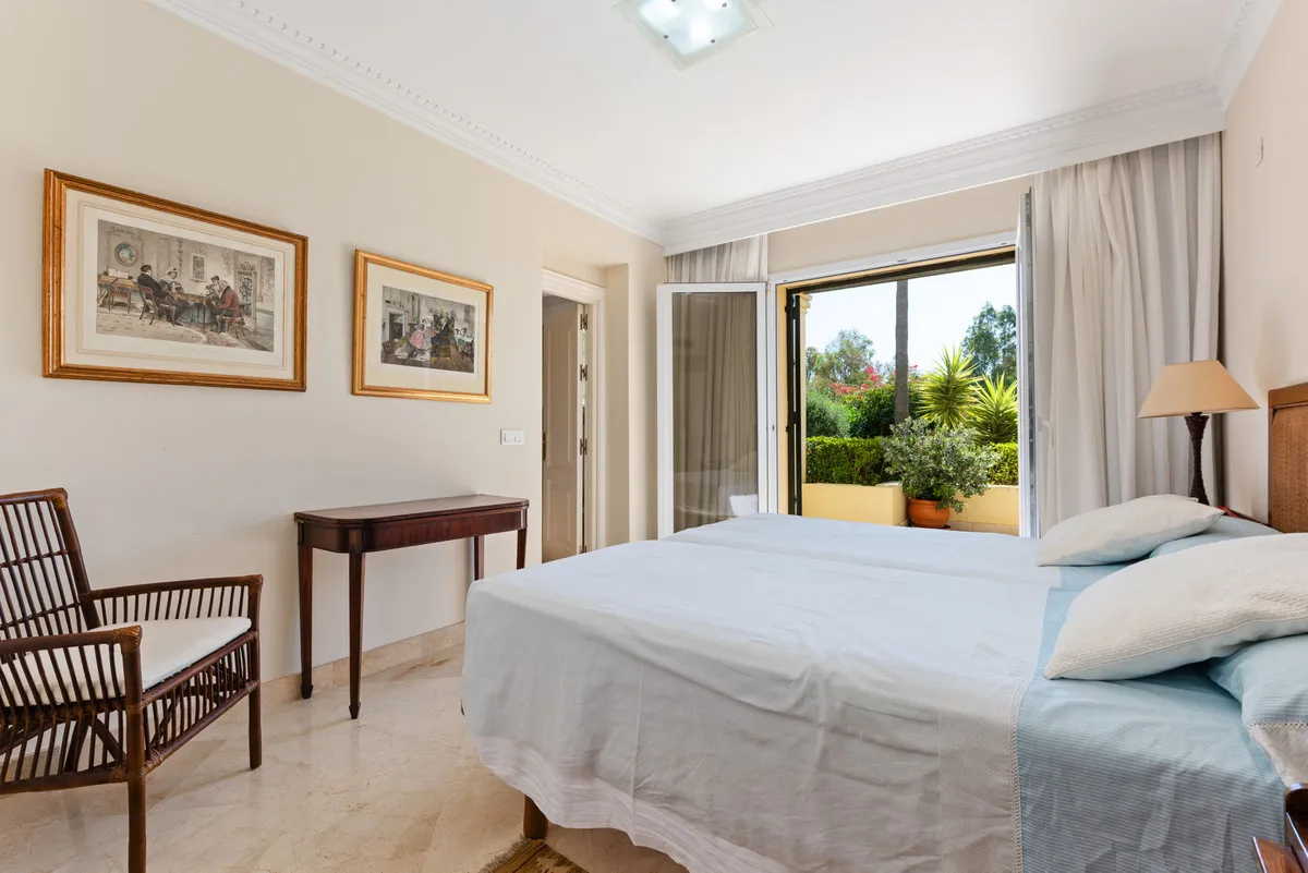 fb185486-9b96-4132-a05b-b8c00e7bcbb1