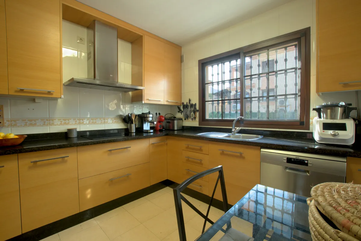 0f495a07-d17d-40b6-a501-1183b5851d9c