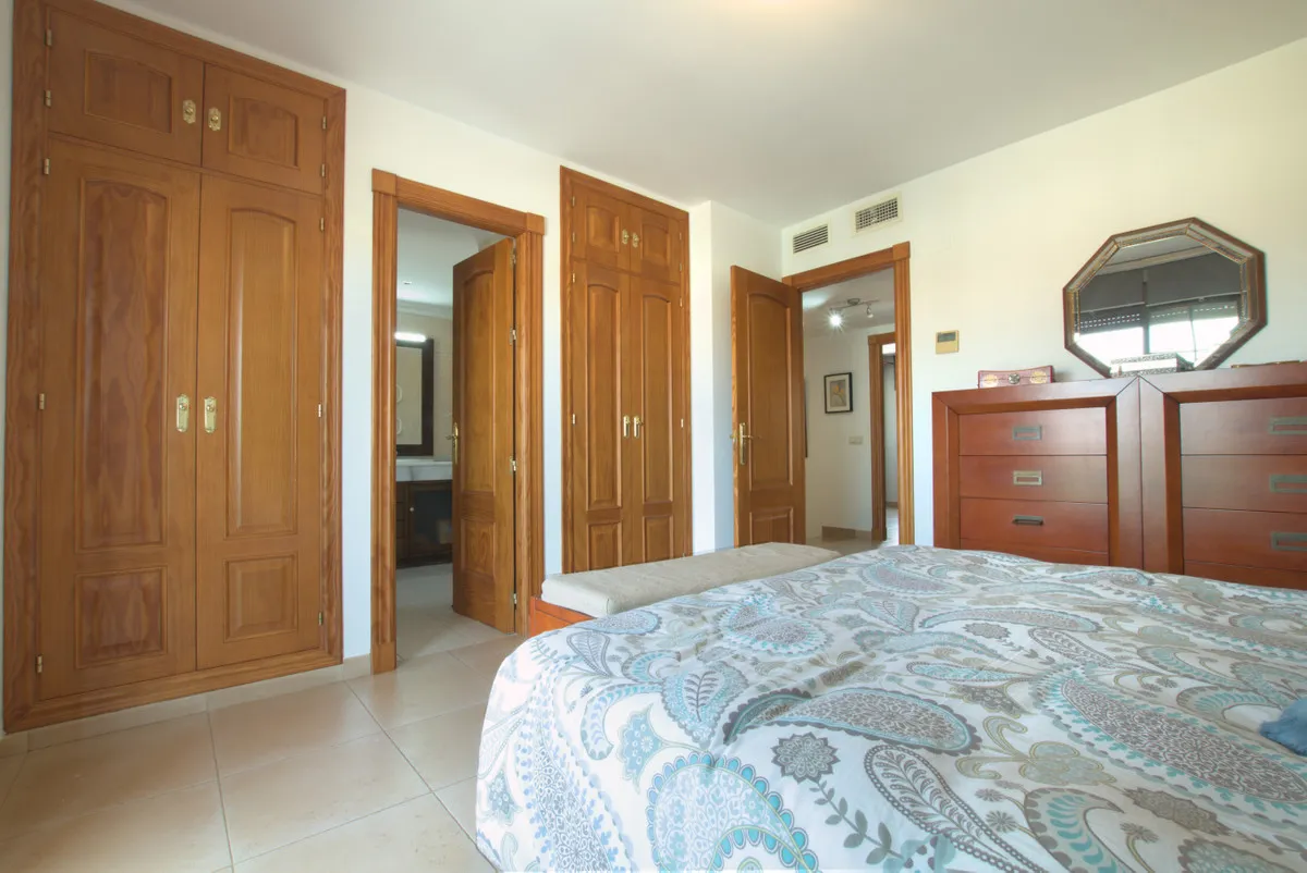 50cd3077-a2f4-4fc0-b50c-2191675a8c2e