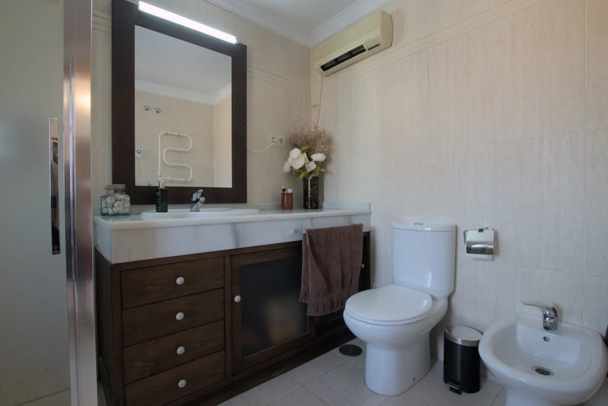 5efd3efc-592d-4312-9fcf-12baba5610b5