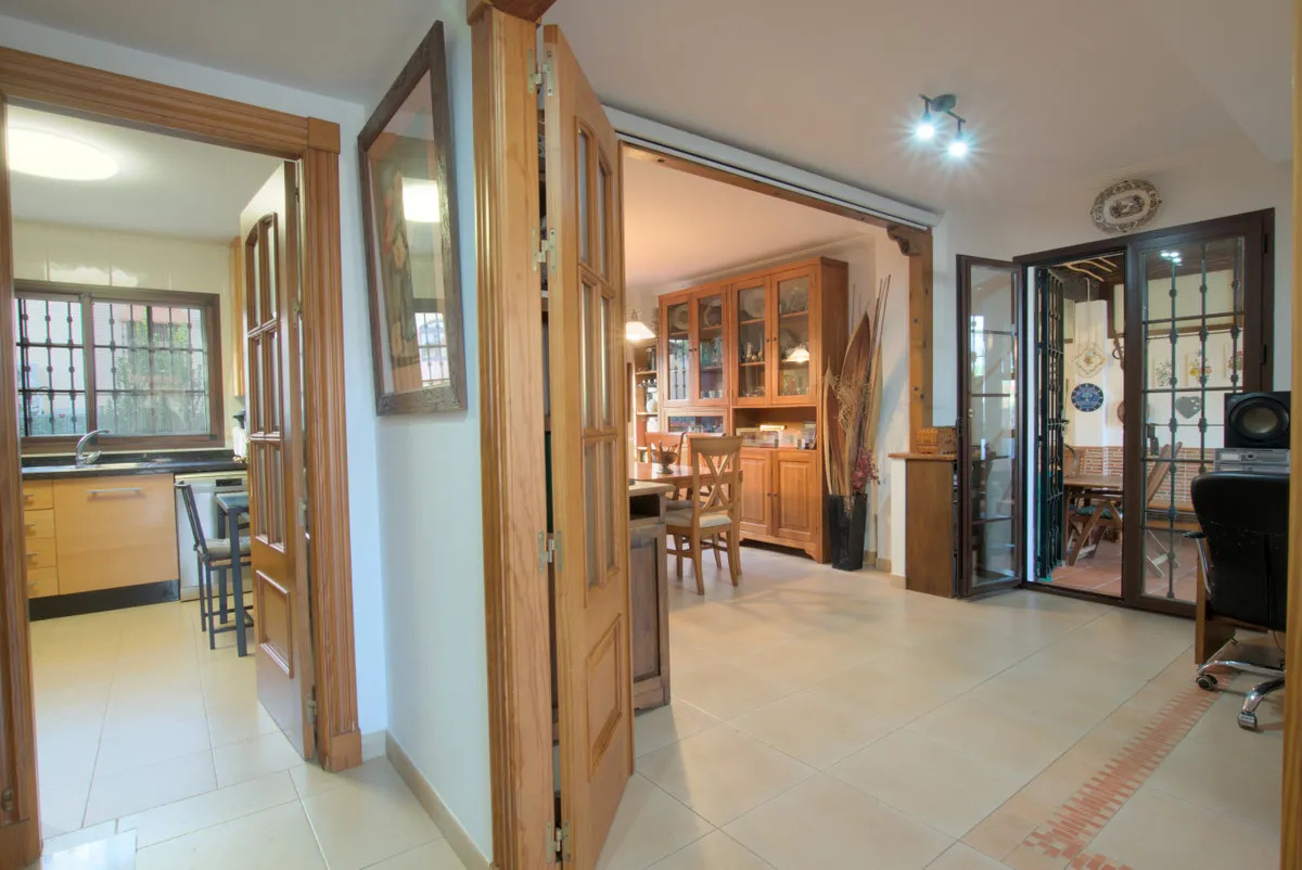 68b4a771-57c7-4684-b380-7ac3bf558295