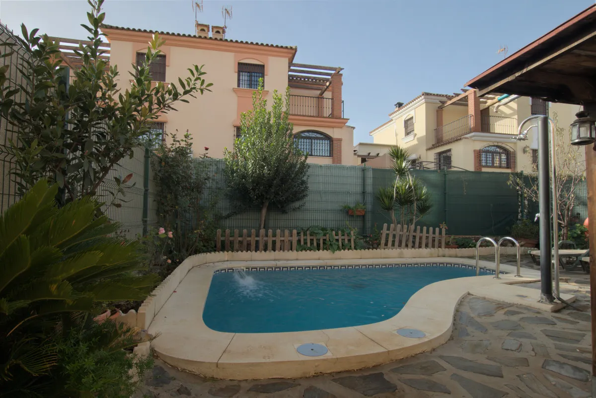 8beb3387-f5ba-499b-acc4-53ceb235b1a4