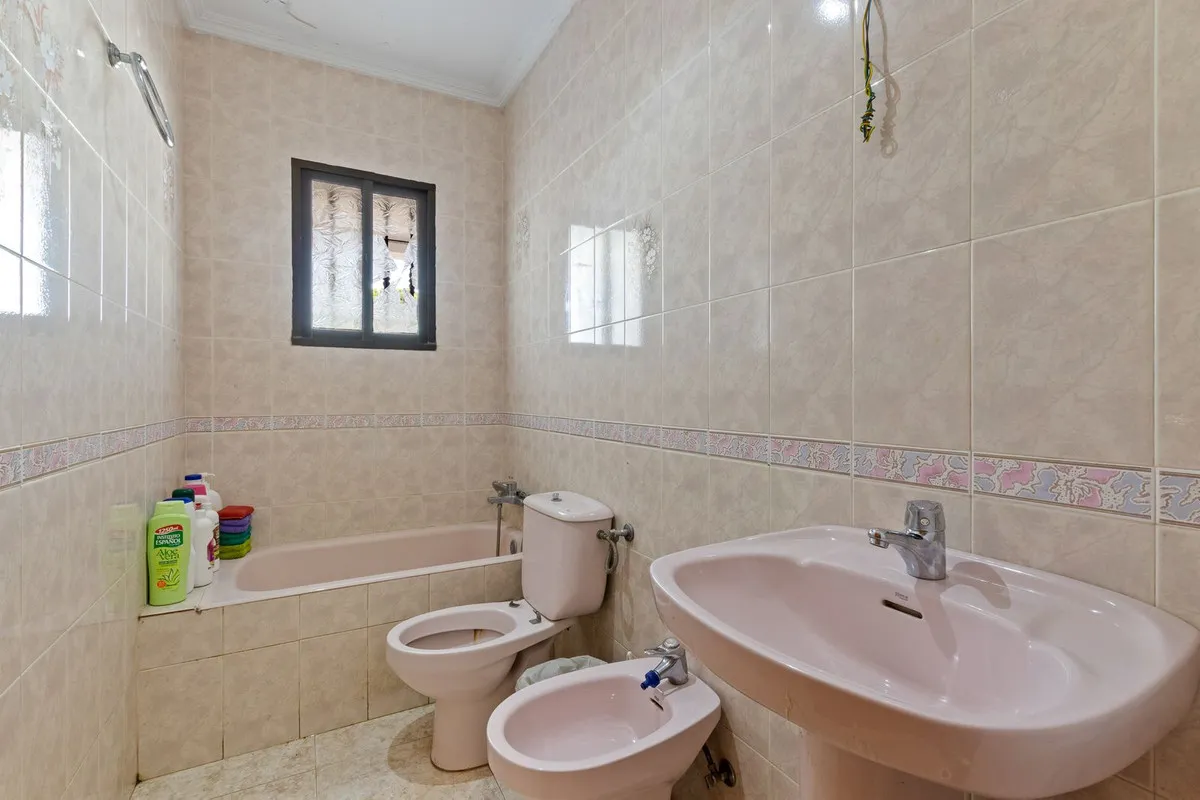 f10d44e6-4b84-49d9-95b4-d08cd9dc6c2e