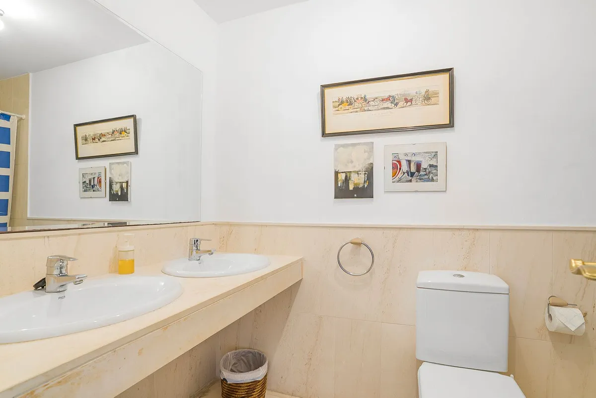 1b0d13d0-d3ac-46e3-8479-7616f6012bb8