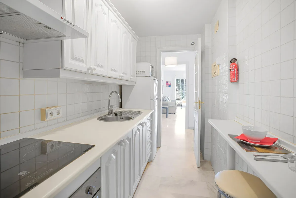 e64278cf-9d2b-4eba-8ab3-583f8c9d7e13