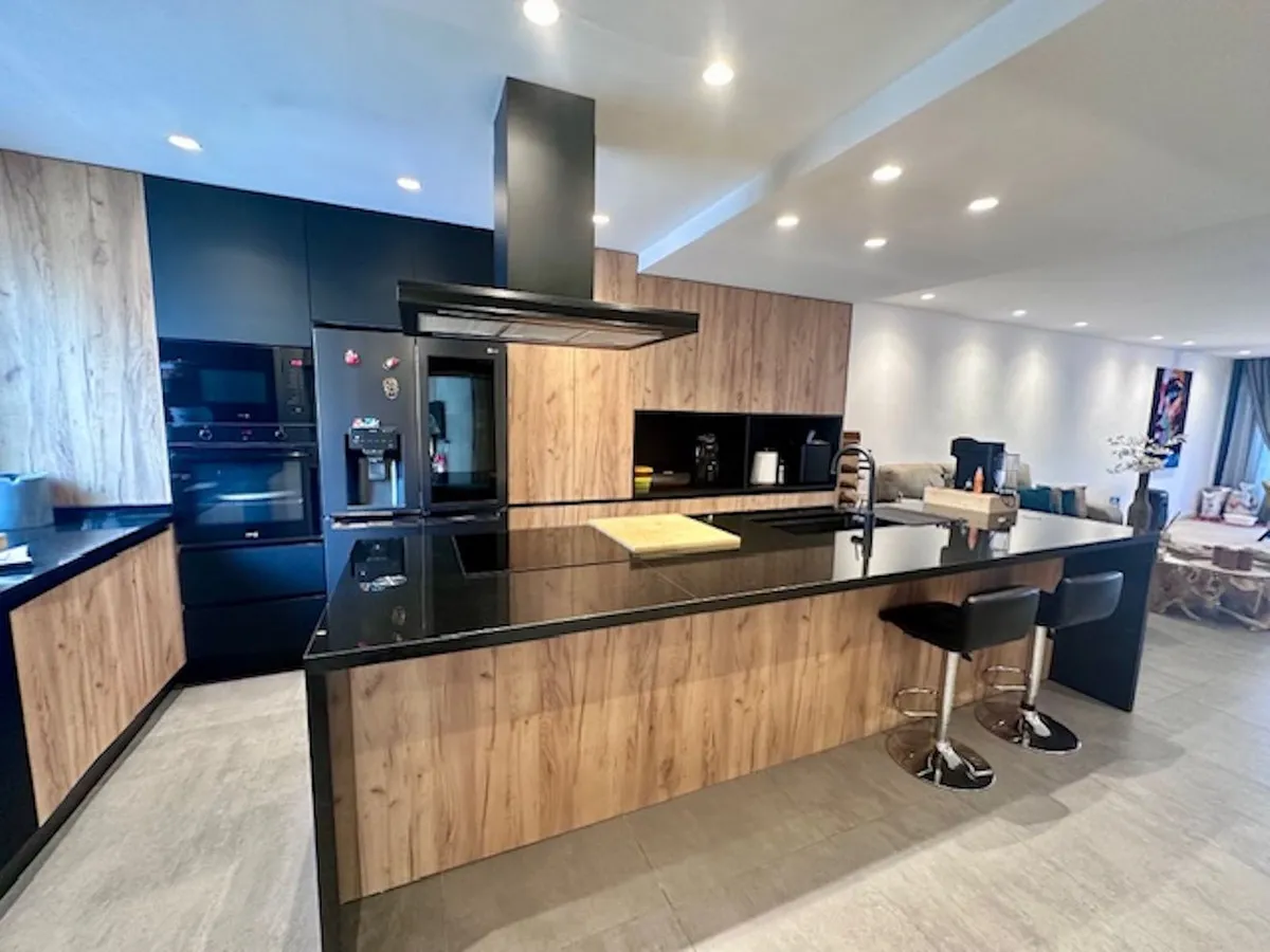 9425cd02-4e39-4e66-84e8-8f0d215b51cd