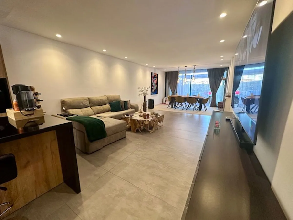 9c9436fc-29e7-4ee8-a134-5c11ccf40529