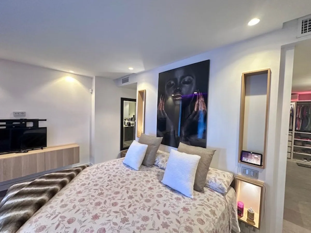 d5dd4cda-329d-445a-8c60-1a864f24d7a6