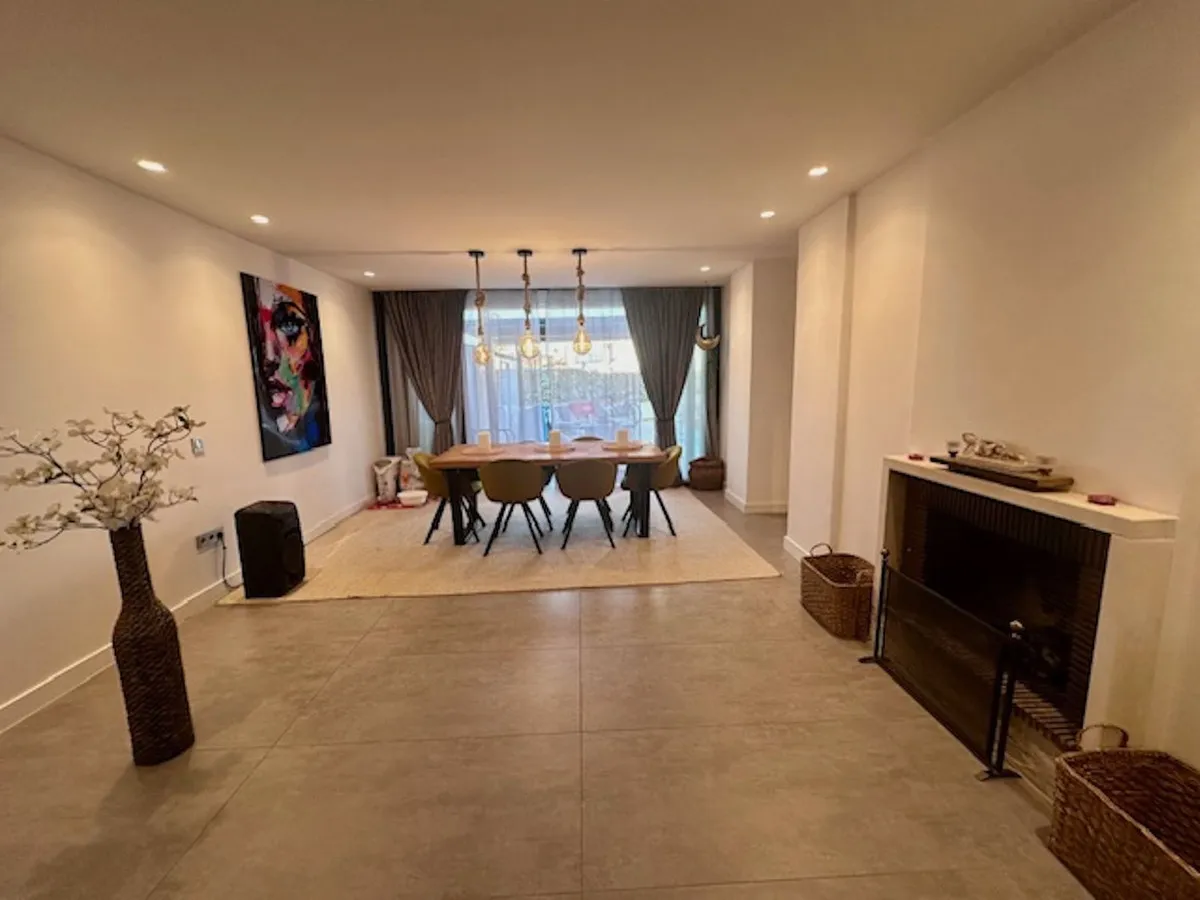 e9648dcf-bbbd-4dd6-97ff-27af982bb272