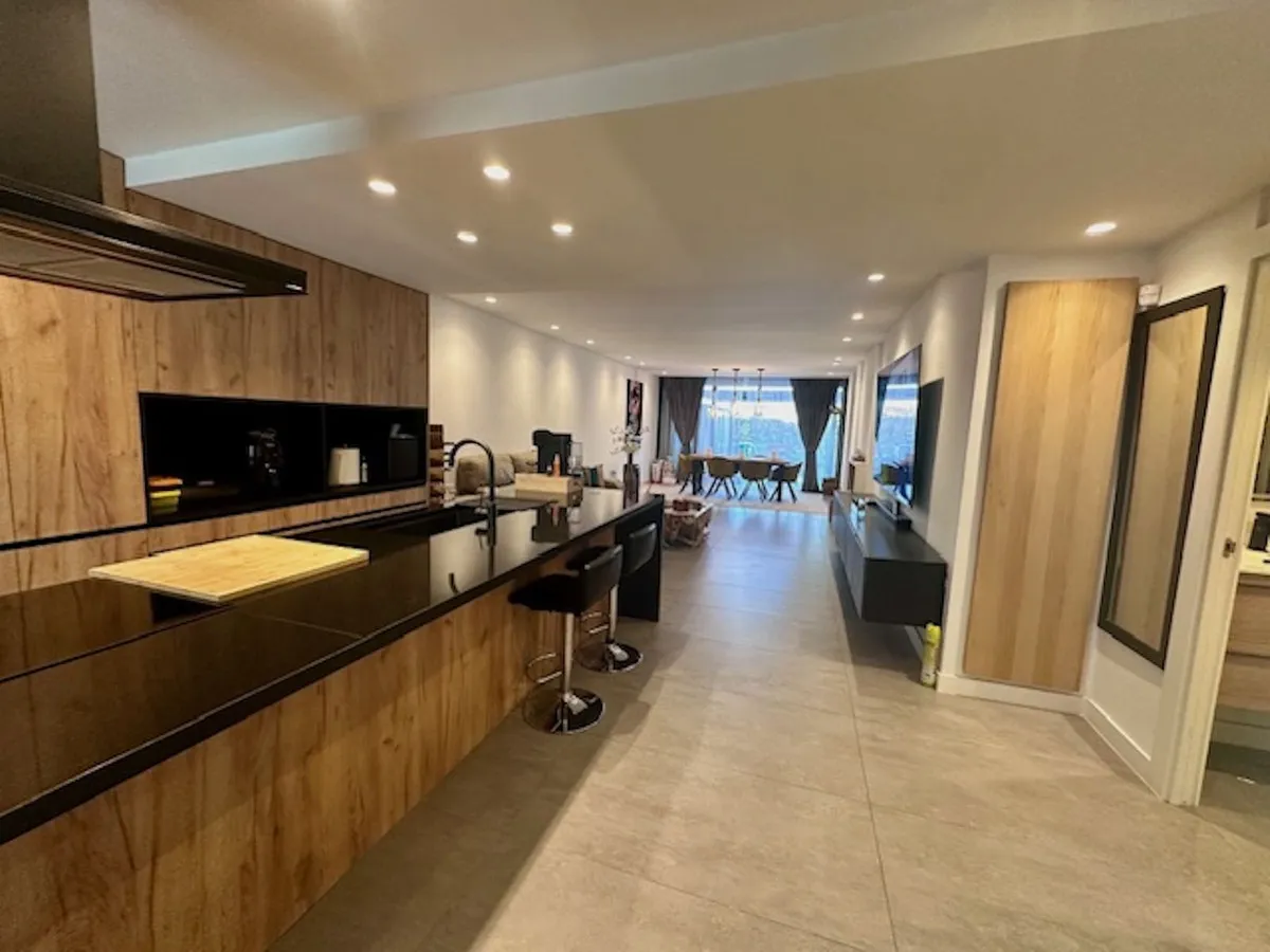 efc4e509-7df4-4184-8b51-85e65bfd81ef