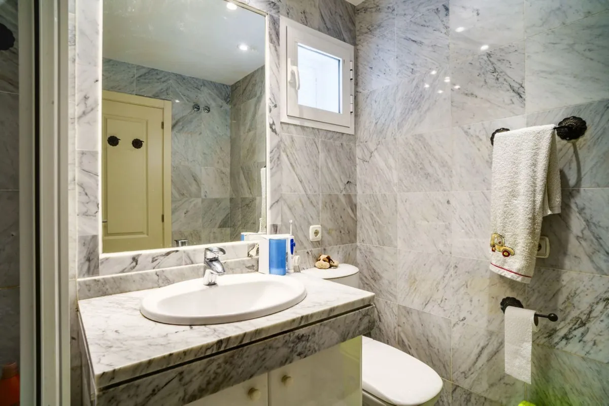 89034571-0c27-448e-9a61-590f4d2e826d