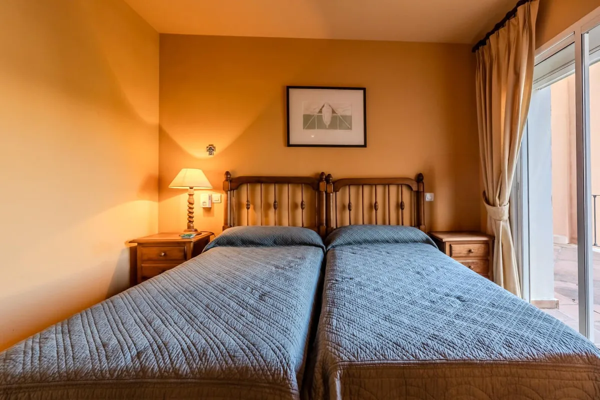 4f04bed3-5f2e-4153-bdd3-7915cdd79f2a