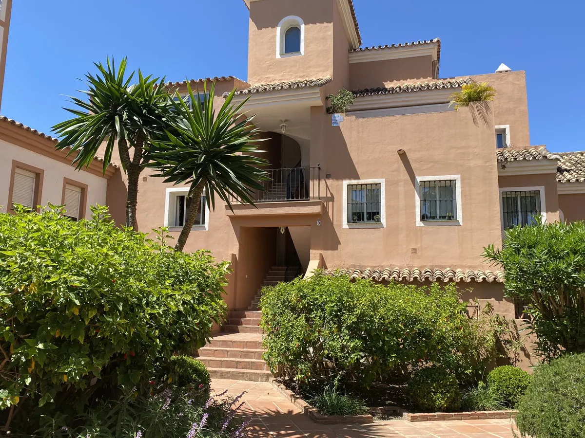 5f53eec4-3a59-448f-b73a-8d6ad1e2b85f