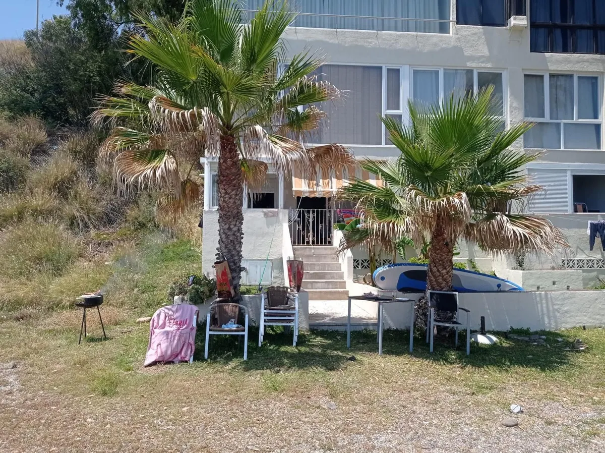 ae164dbd-832c-4bb3-8391-2f9c8a32dc92