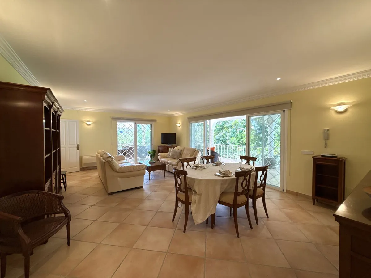 3e3f235d-f6cc-44b6-81e6-3deefcbbeced