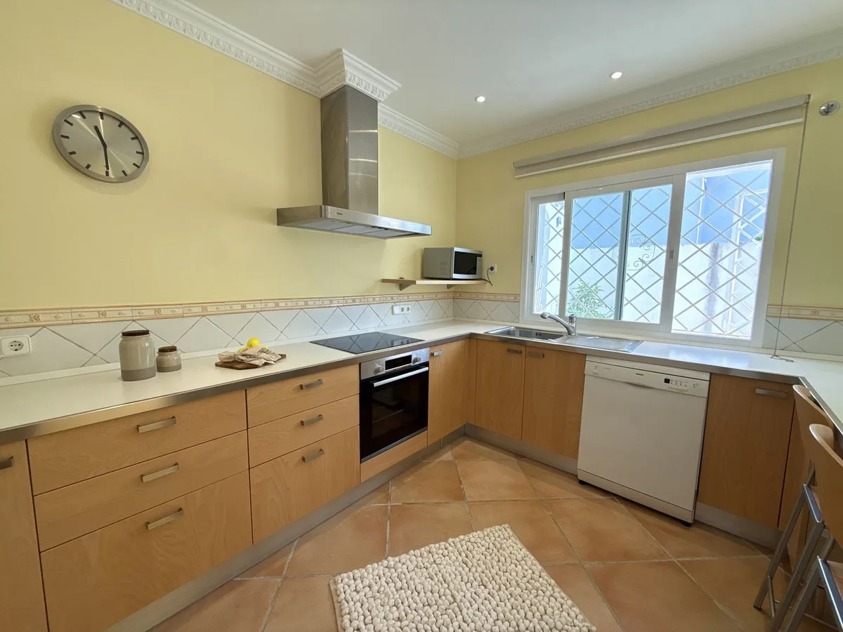 a6d45618-5f29-4b0a-aca6-75d8ba99ce6f