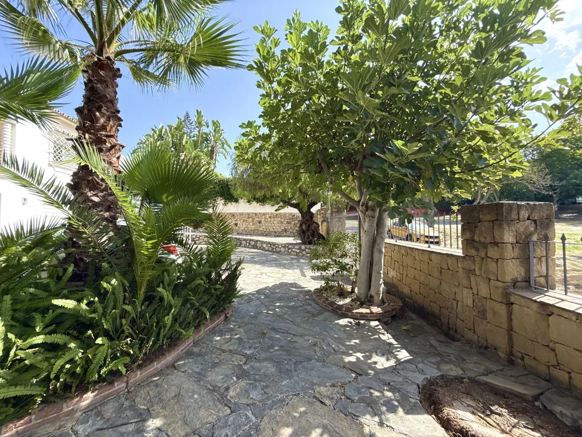 e5200b7f-2cc8-451f-adc4-fe4ee8a51c98