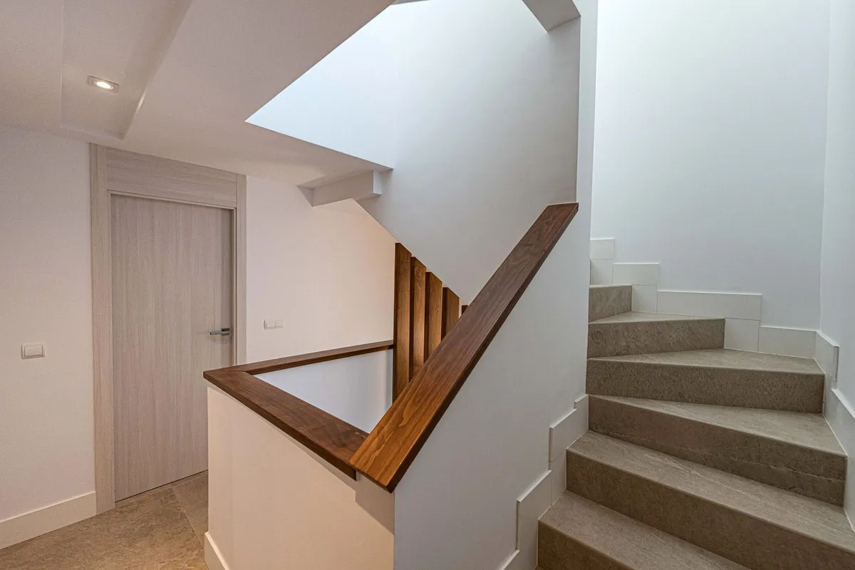 8f8b4feb-9dfe-44aa-936a-20e1215544fe