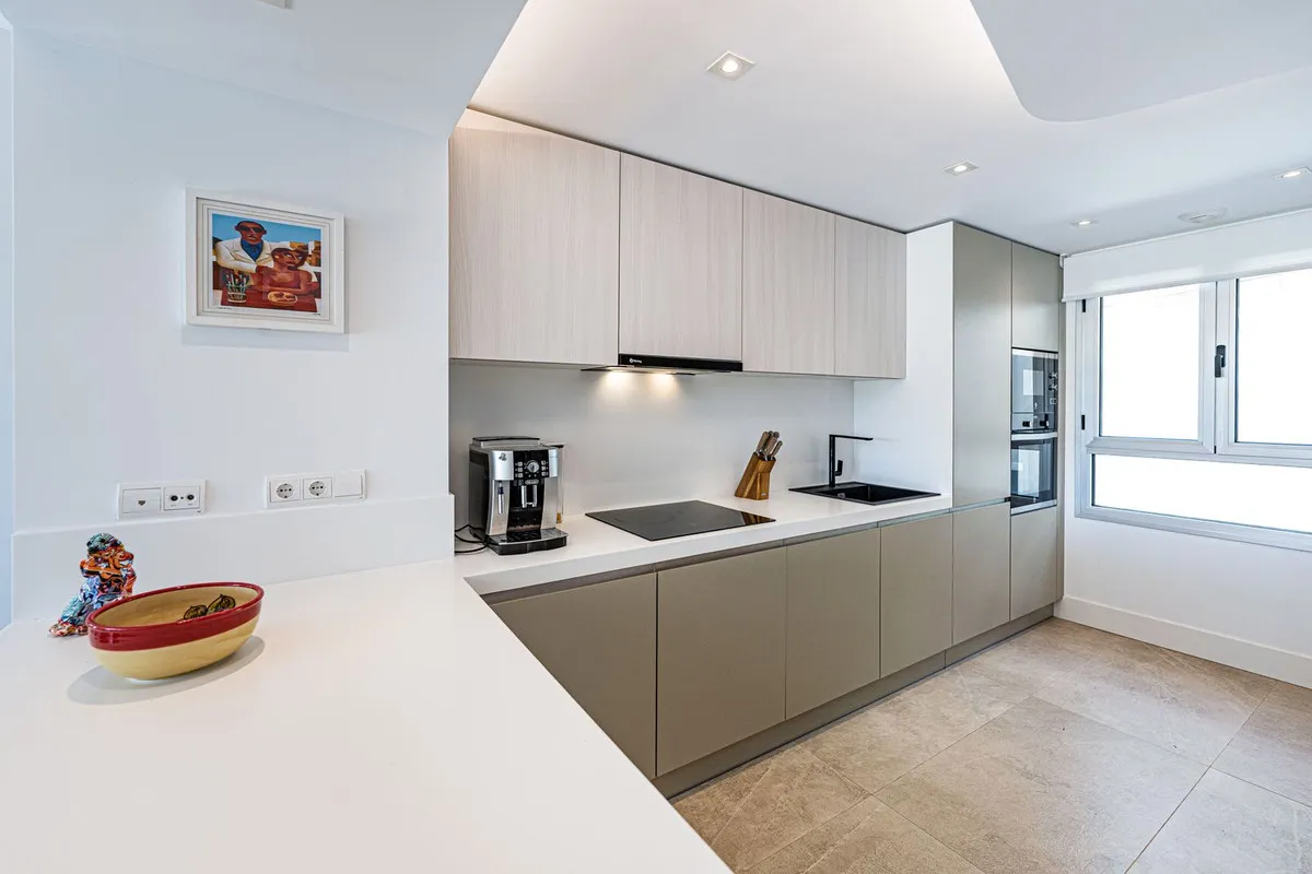 b0fefa9f-e24f-486e-b8b7-730040b440c7