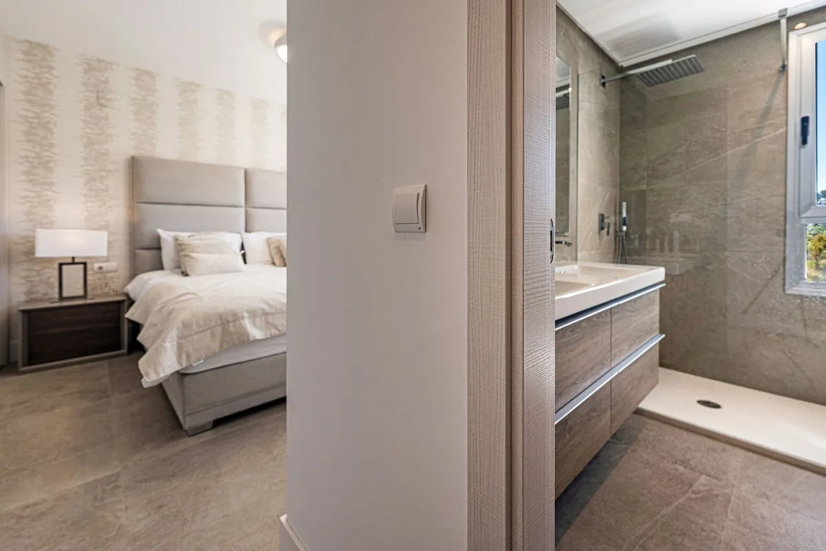 e4da58f7-2dbc-422f-88ce-38ca6c99a1de