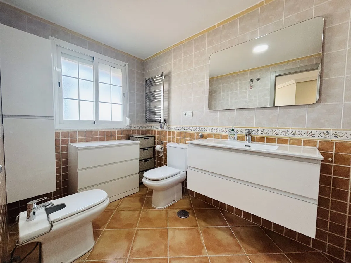 910ba502-5b6a-481d-9fc7-bba7e1d329e1